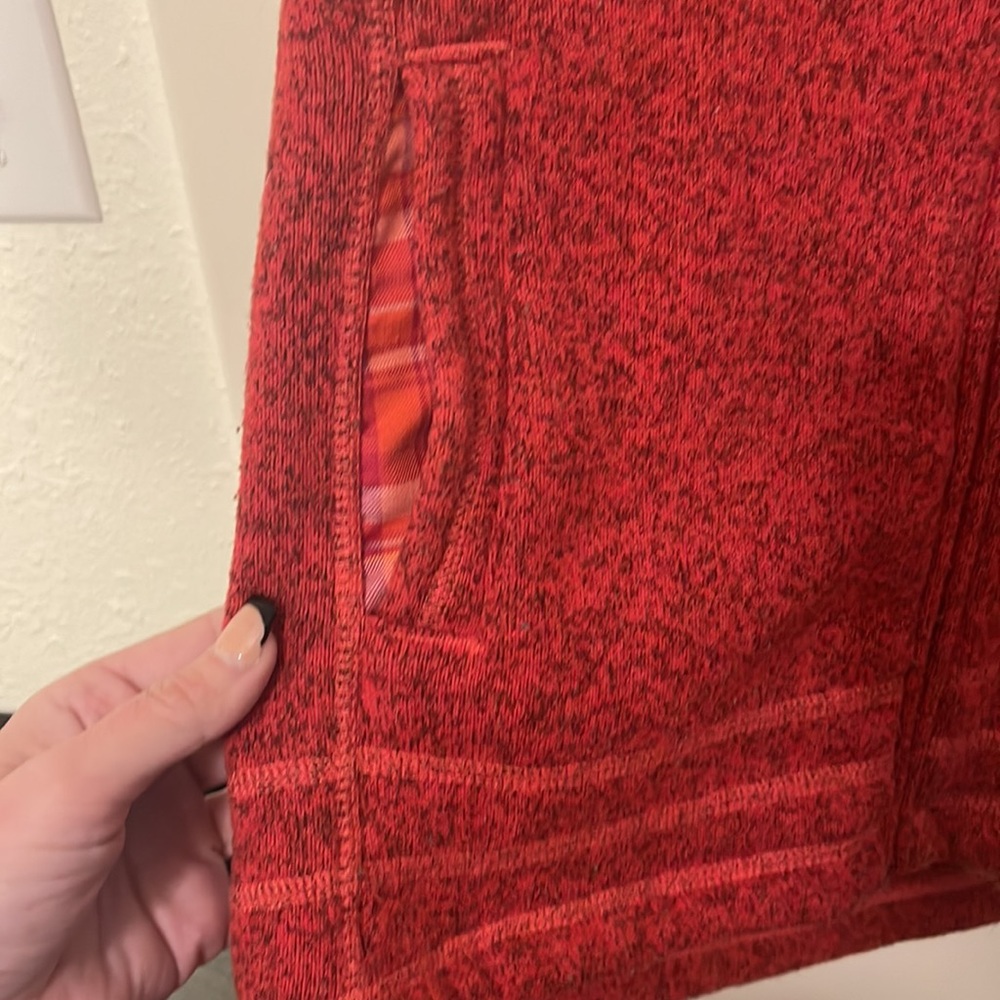 Northface Red & Plaid Vest Sz Med - Picture 4 of 5